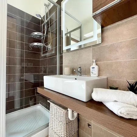 Vicina Al Mare Con Grande Giardino - Tulipano *